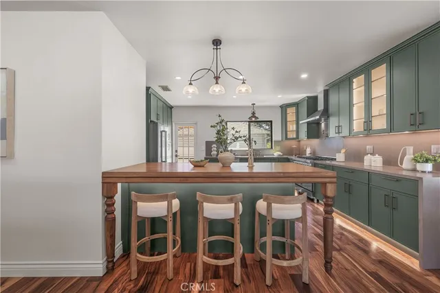 $1,149,000 | 1710 North Oxford Avenue, Pasadena, CA 91104