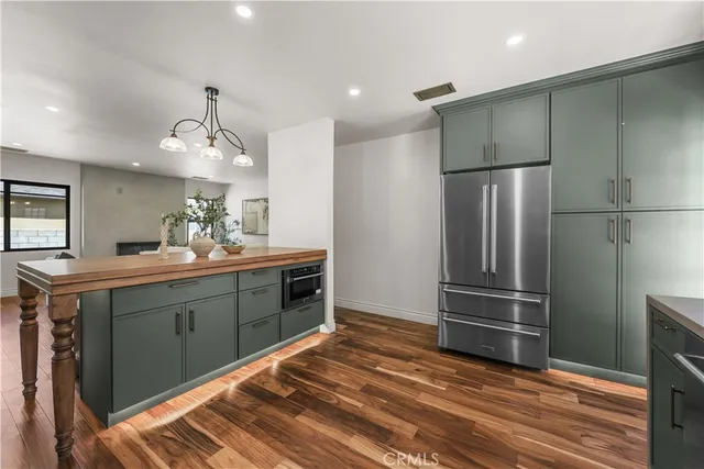 $1,149,000 | 1710 North Oxford Avenue, Pasadena, CA 91104