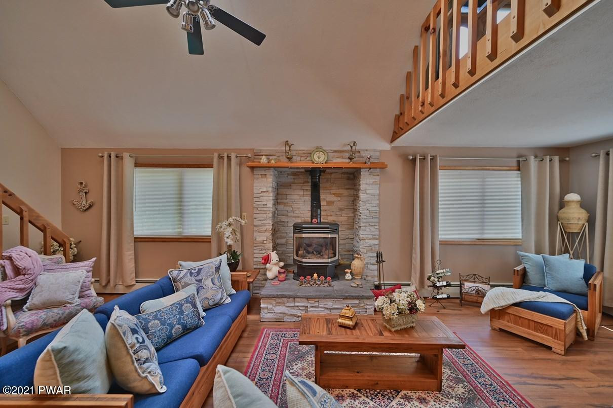 207 Boulder Road Lake Ariel, PA 18436 - Photo 4 of 66