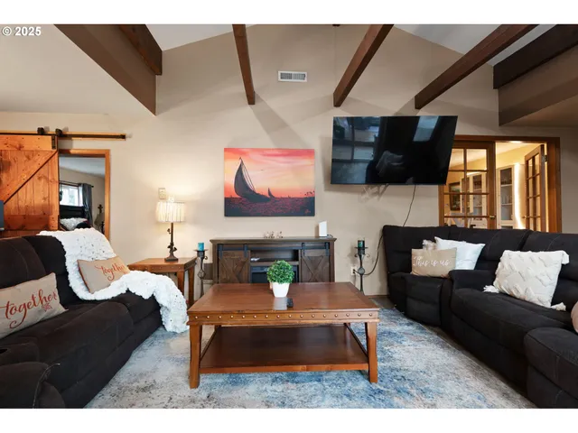 $600,000 | 14530 Northeast Knott Court, Portland, OR 97230