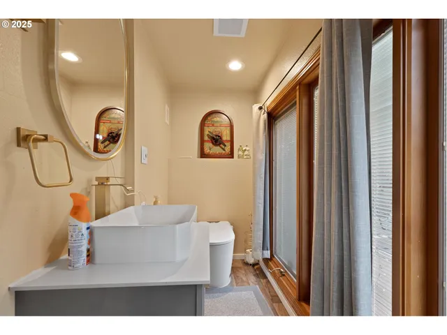 $600,000 | 14530 Northeast Knott Court, Portland, OR 97230