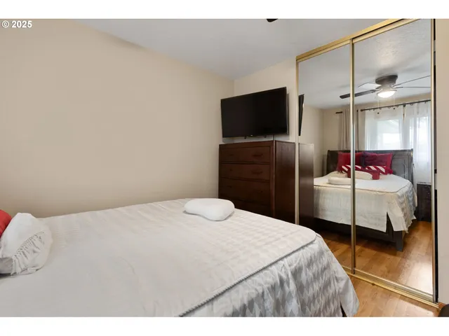 $600,000 | 14530 Northeast Knott Court, Portland, OR 97230