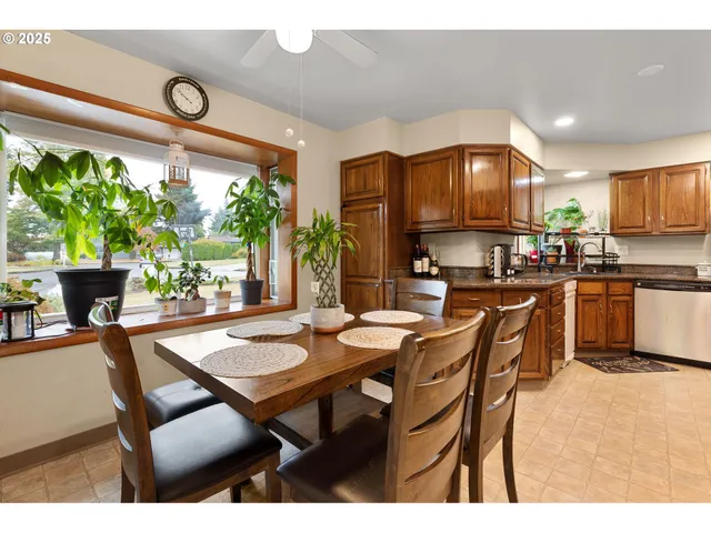 $600,000 | 14530 Northeast Knott Court, Portland, OR 97230