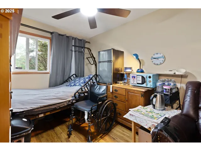 $600,000 | 14530 Northeast Knott Court, Portland, OR 97230