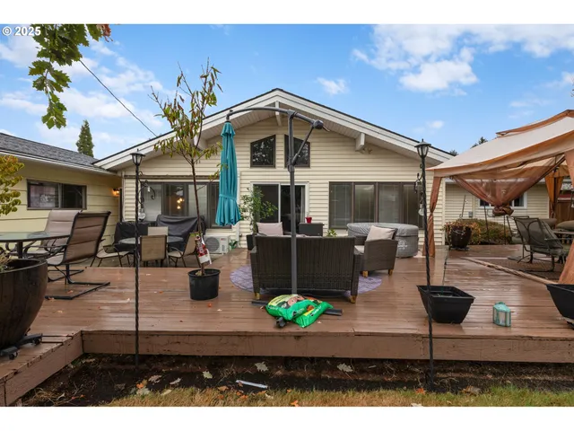 $600,000 | 14530 Northeast Knott Court, Portland, OR 97230