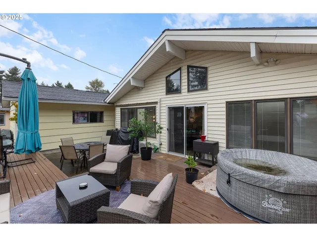 $600,000 | 14530 Northeast Knott Court, Portland, OR 97230