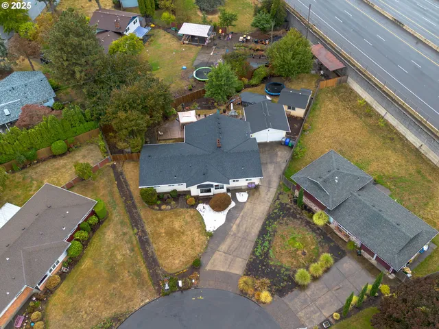 $600,000 | 14530 Northeast Knott Court, Portland, OR 97230