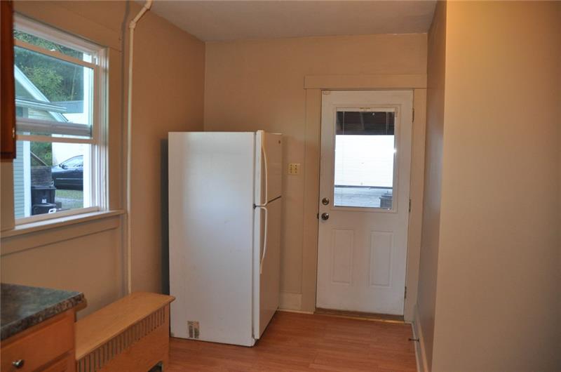 221 Freeport Road Creighton, PA 15030 - Photo 5 of 12