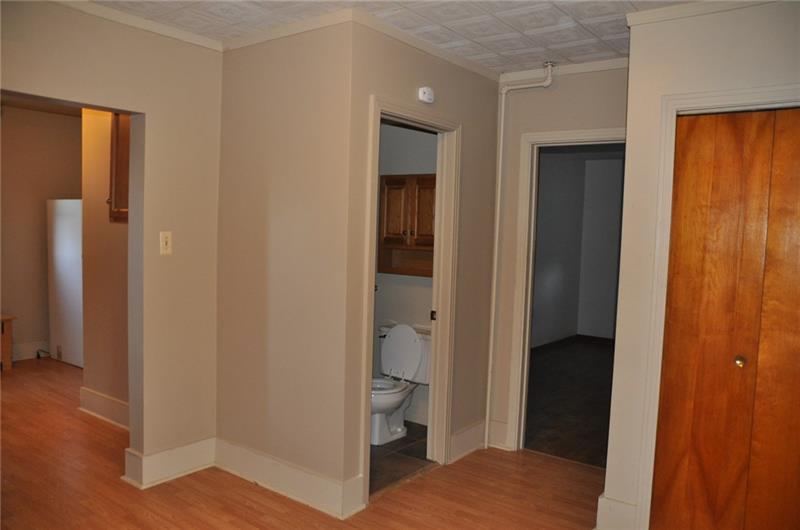 221 Freeport Road Creighton, PA 15030 - Photo 7 of 12