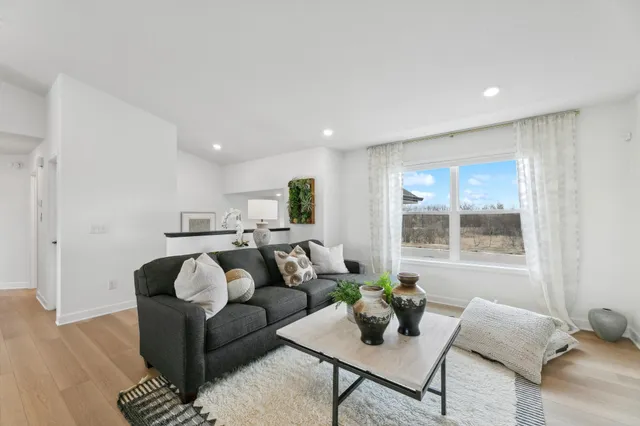 $393,575 | 911 Harvest Trail, Buffalo, MN 55313