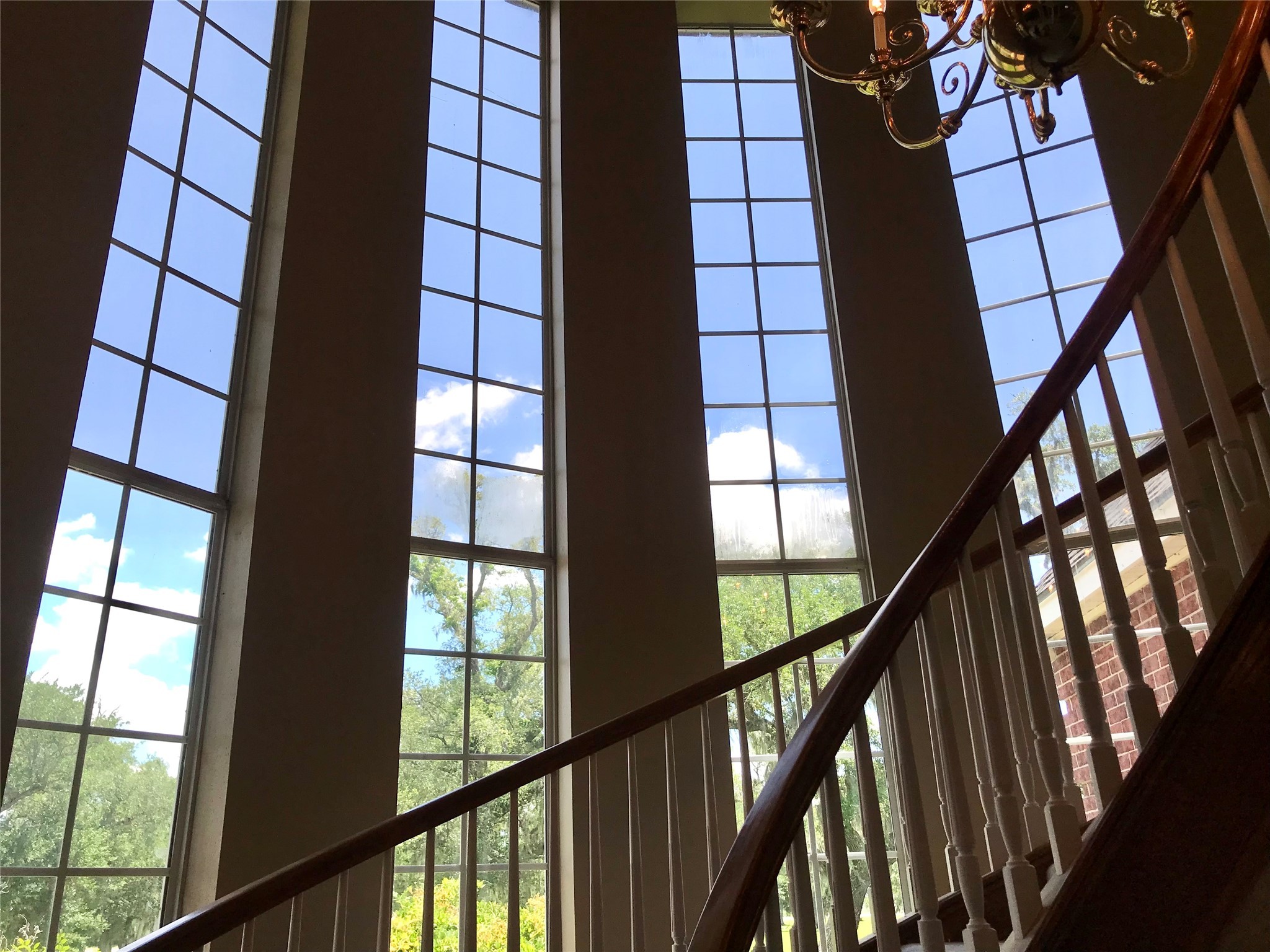 1616 Milian Circle Sweeny, TX 77480 - Photo 39 of 49 THE BEAUTIFUL WINDOWS AT THE FOYER