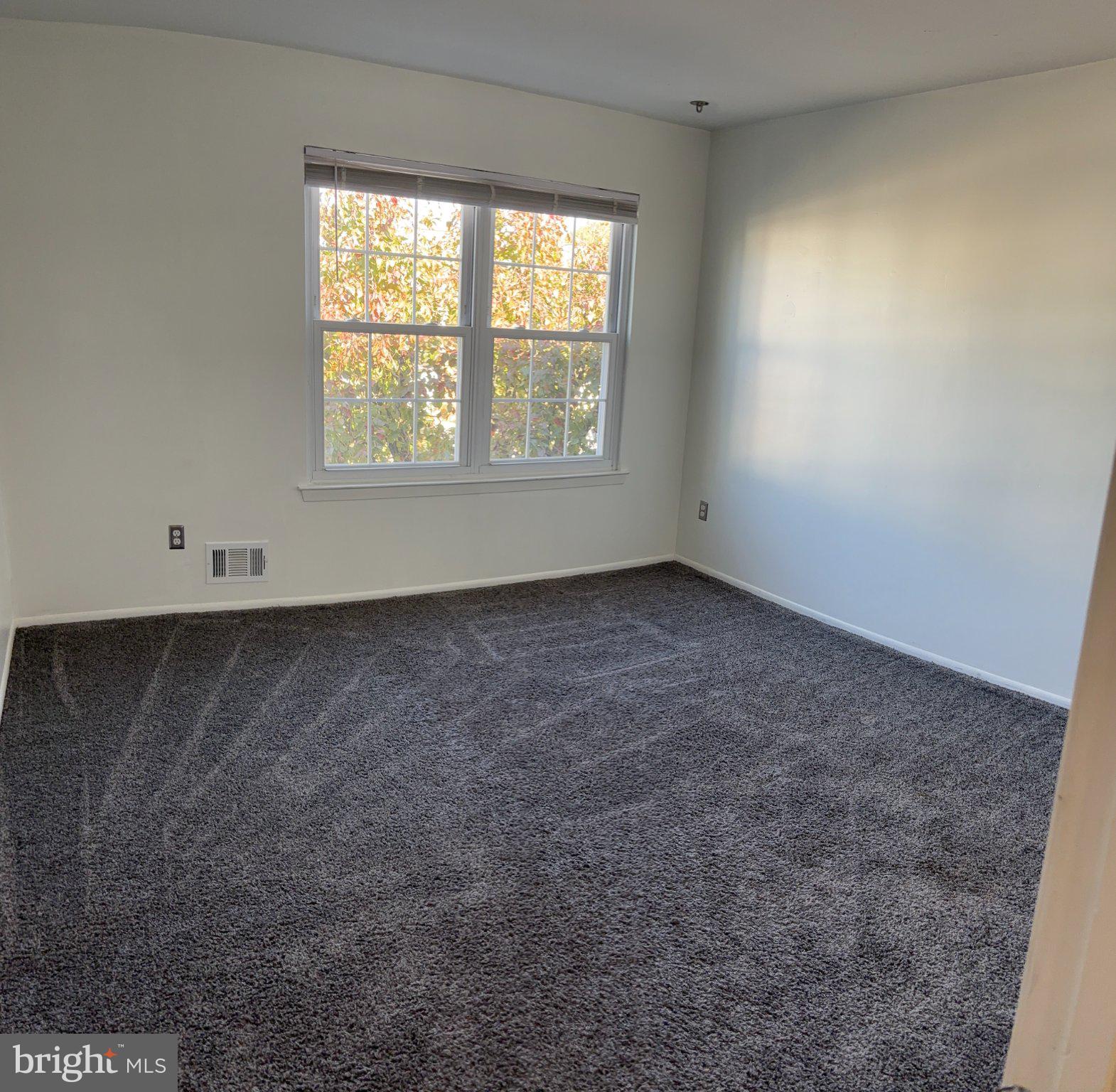 1008 Woodchip Road Lumberton, NJ 08048 - Photo 5 of 9 Bright and airy blank canvas awaits.