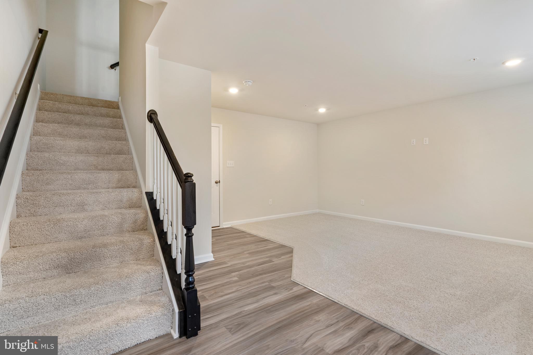 7106 Delegate Place Frederick, MD 21703 - Photo 4 of 33 Foyer