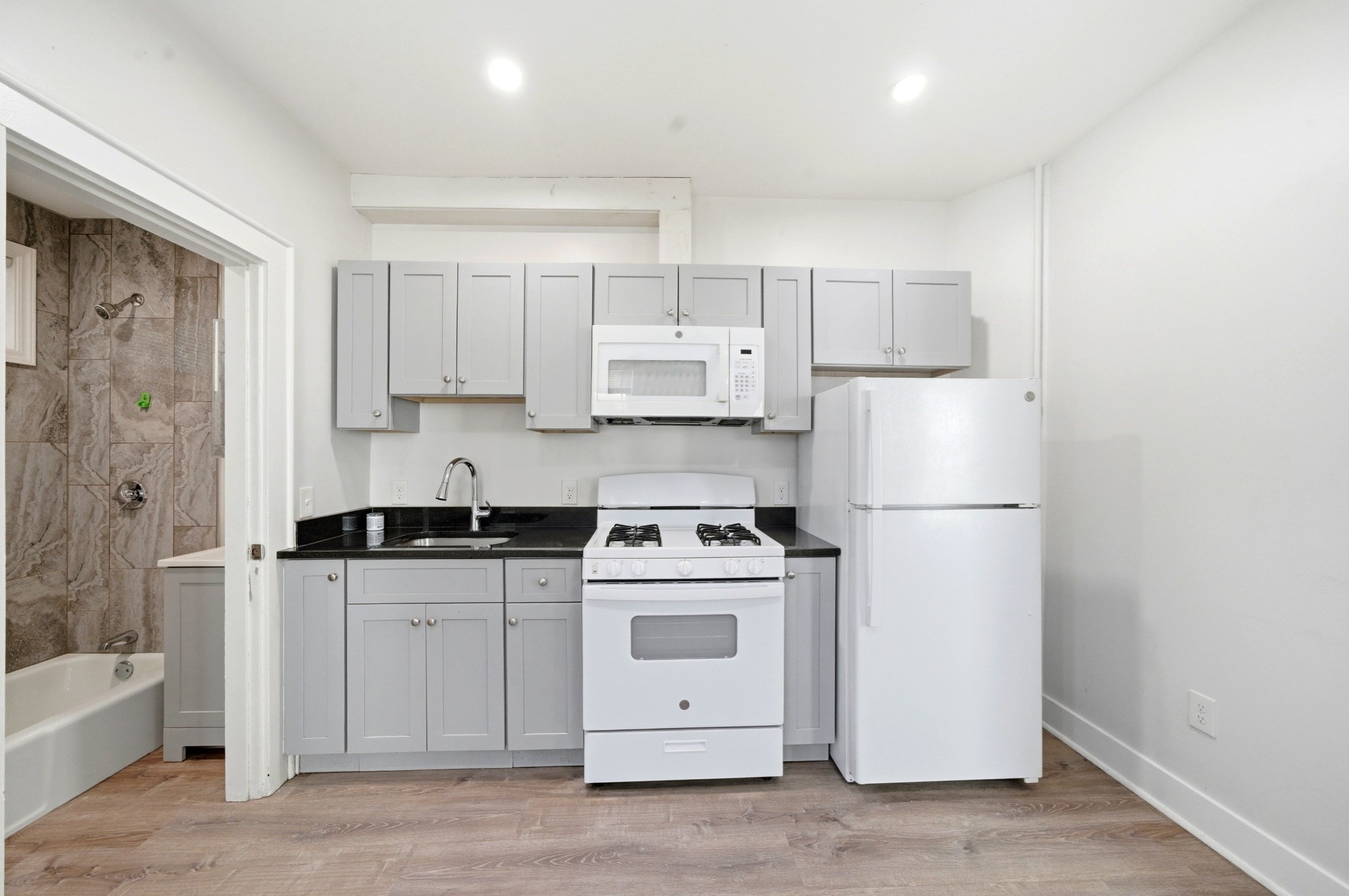 14-16 Ripley Street Malden, MA 02148 - Photo 6 of 33 Gallery Image 6