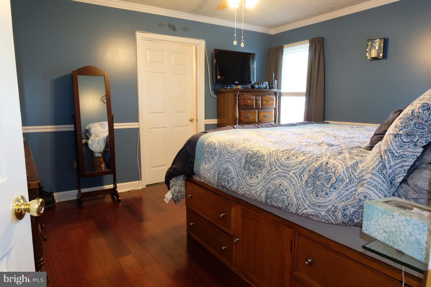 1000 Elbridge Way Severn, MD 21144 - Photo 15 of 32 Large master bedroom with loads of natural light