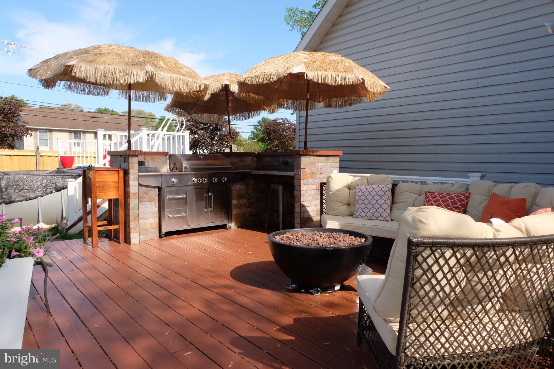 1000 Elbridge Way Severn, MD 21144 - Photo 30 of 32 This oversized deck is perfect for entertaining!!