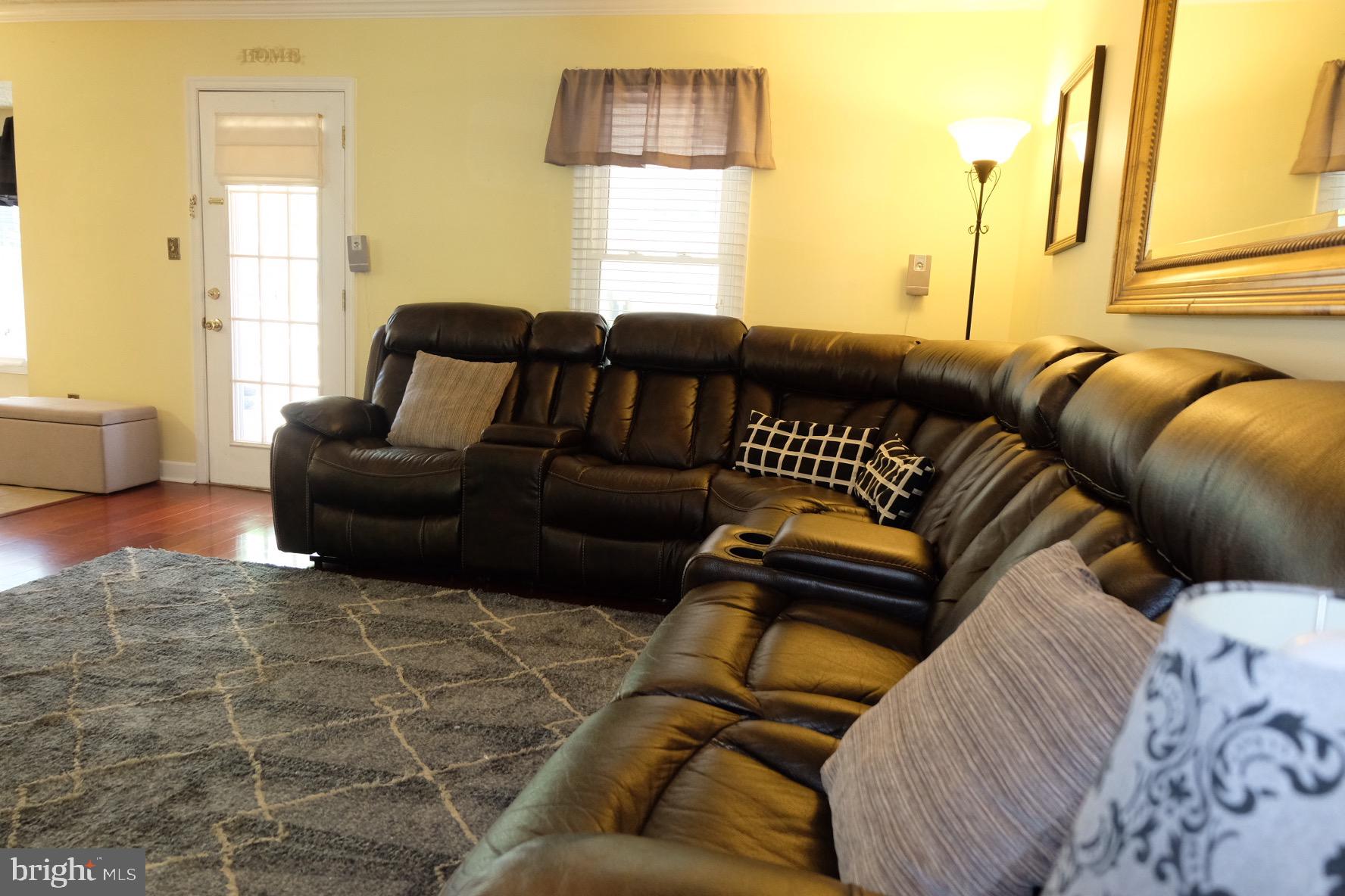 1000 Elbridge Way Severn, MD 21144 - Photo 4 of 32