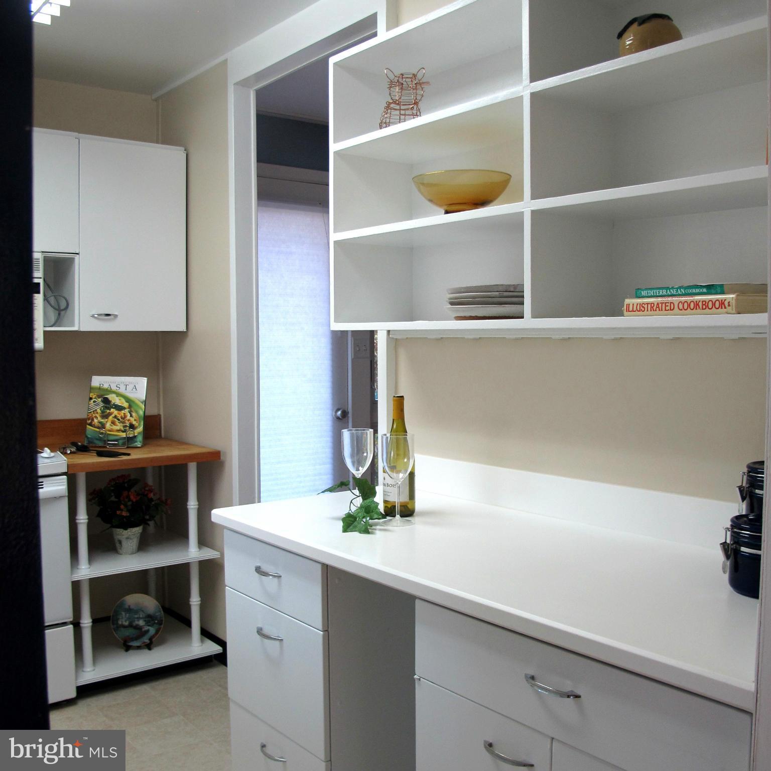 305 Cavalier Court Silver Spring, MD 20901 - Photo 12 of 30 Kitchen with built ins