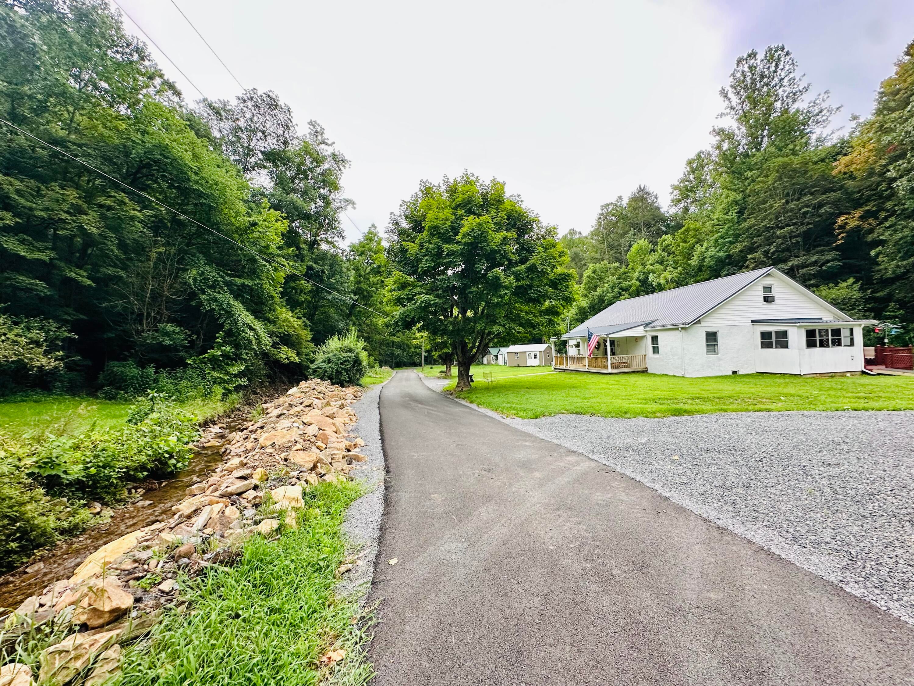 679 Pleasant Hill Road Princeton, WV 24739 - Photo 6 of 34 Gallery Image 6