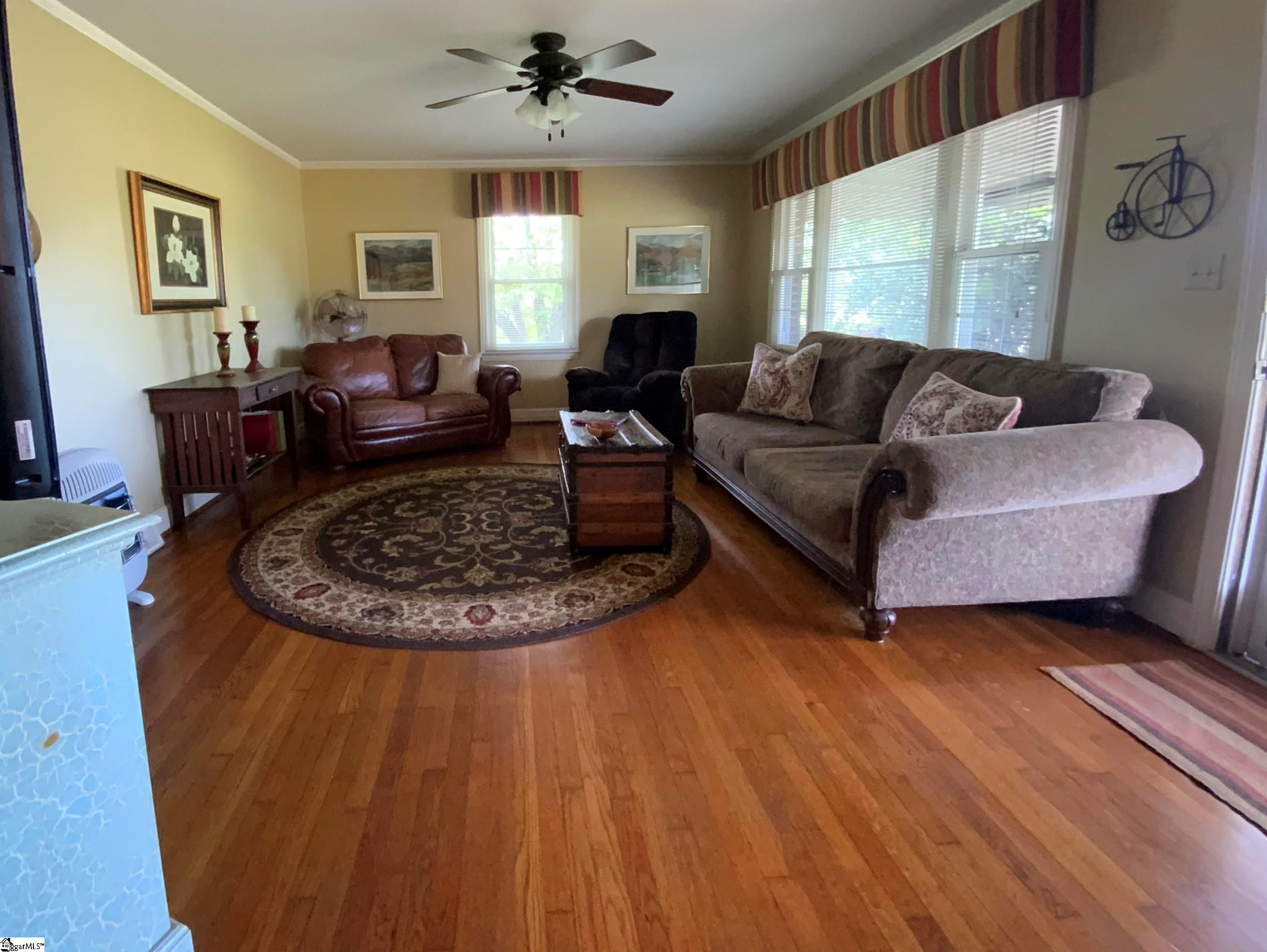 2301 Locust Hill Road Greer, SC 29651 - Photo 5 of 15