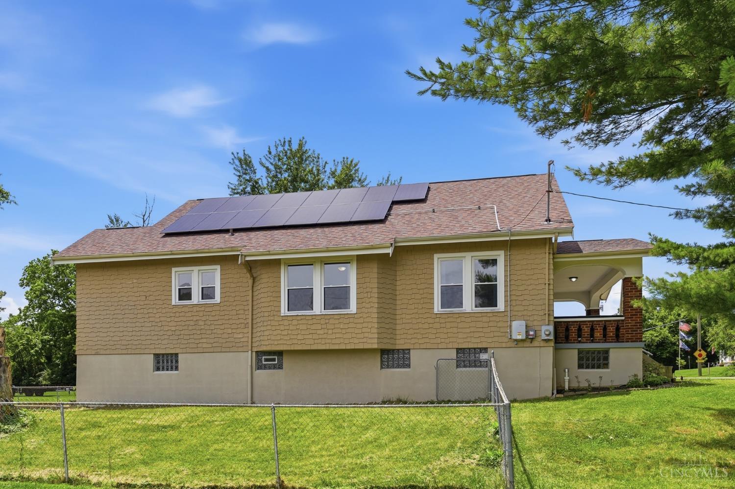 1897 Springdale Road Cincinnati, OH 45231 - Photo 2 of 59