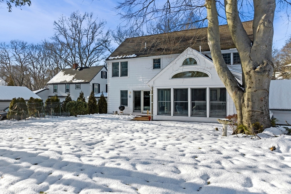 11 Everett Paine Boulevard Marblehead, MA 01945 - Photo 6 of 26 Gallery Image 6