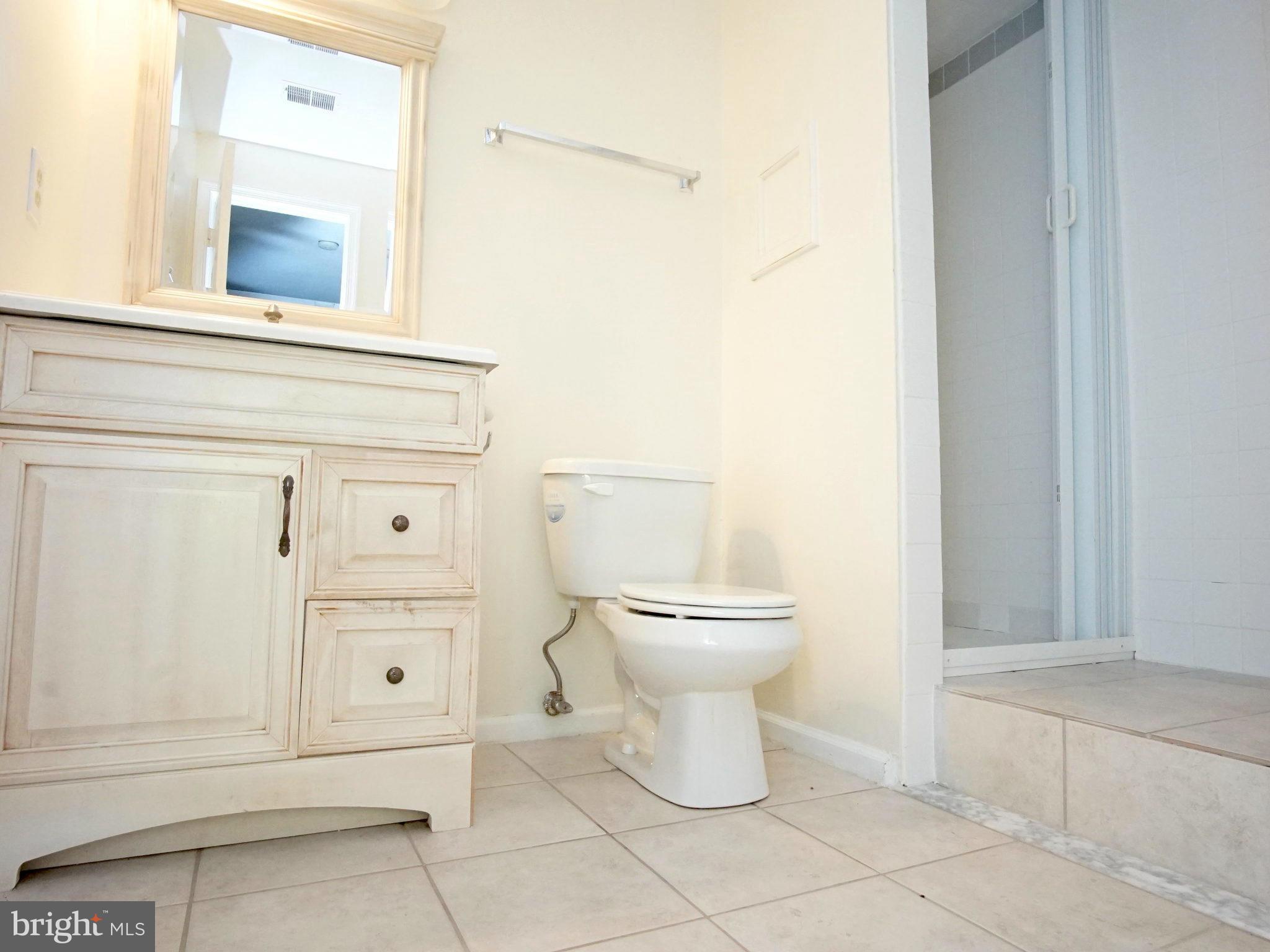 4715 Columbia Road Ellicott City, MD 21042 - Photo 23 of 28 Bath