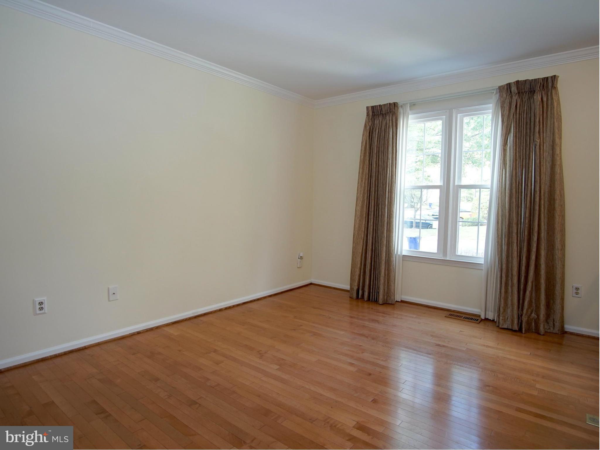 4715 Columbia Road Ellicott City, MD 21042 - Photo 6 of 28 Interior (General)