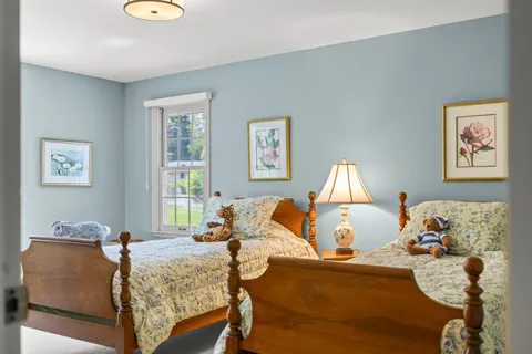 $825,000 | 4742 Gaywood Drive, Minnetonka, MN 55345