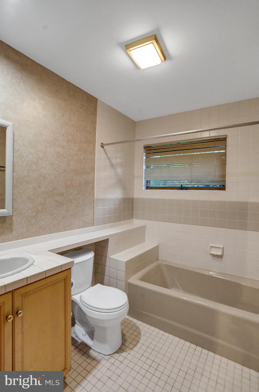 8 Tully Lane Reading, PA 19601 - Photo 23 of 37