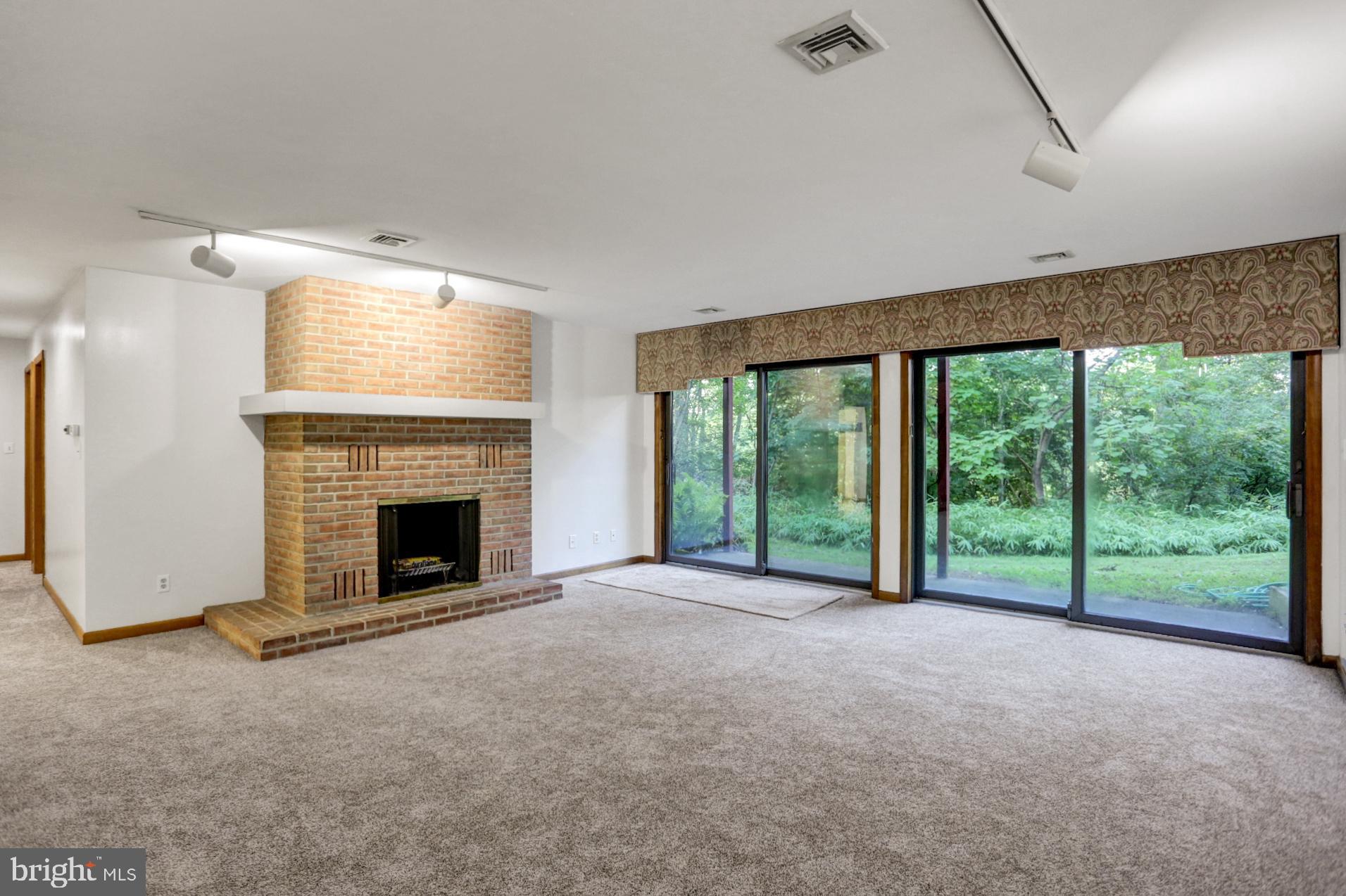 8 Tully Lane Reading, PA 19601 - Photo 25 of 37