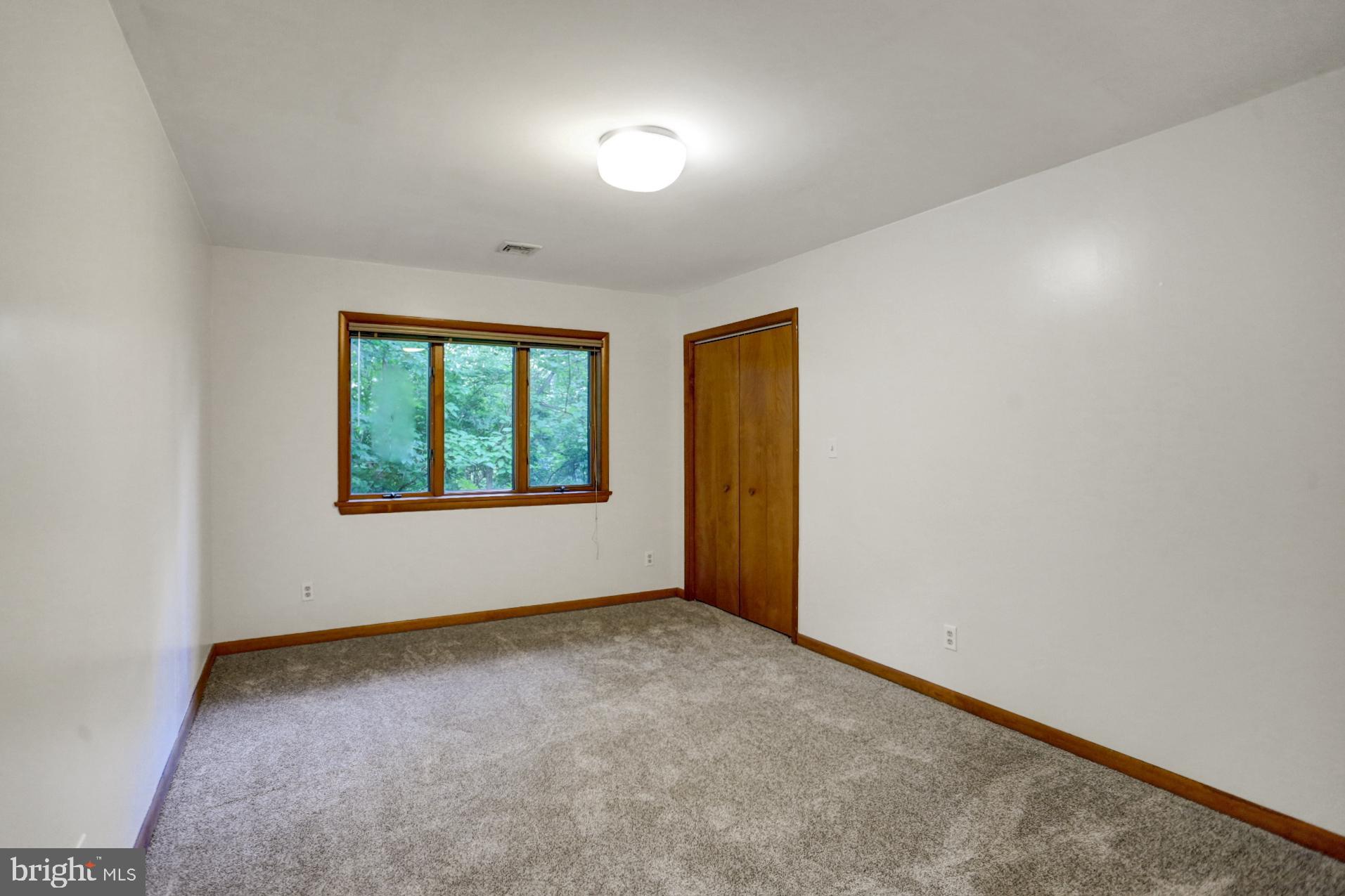 8 Tully Lane Reading, PA 19601 - Photo 29 of 37