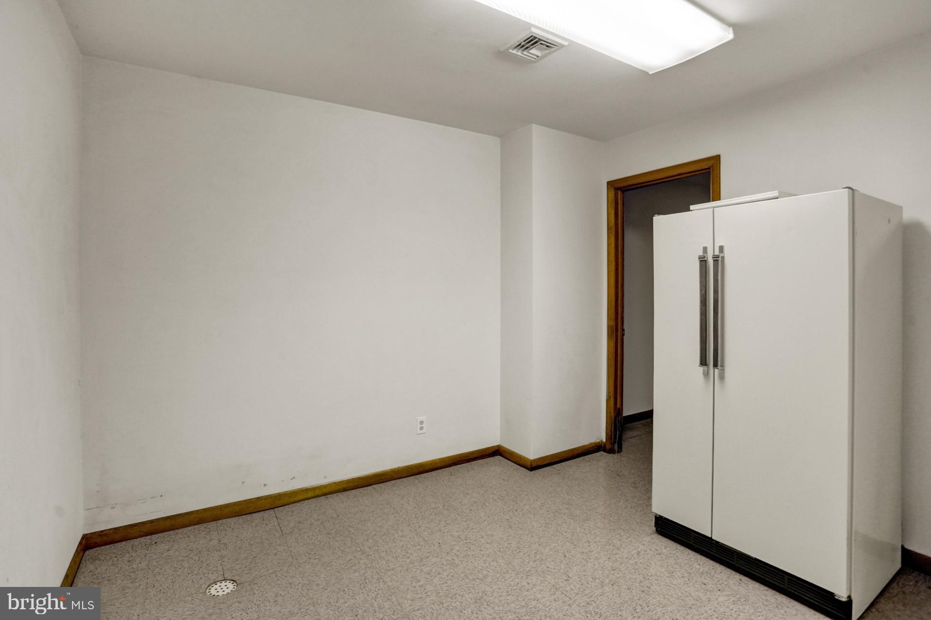 8 Tully Lane Reading, PA 19601 - Photo 31 of 37