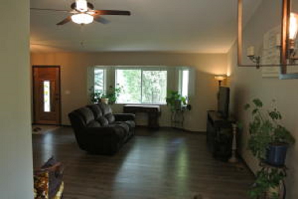 2410 Solar Loop Road Chewelah, WA 99109 - Photo 4 of 13