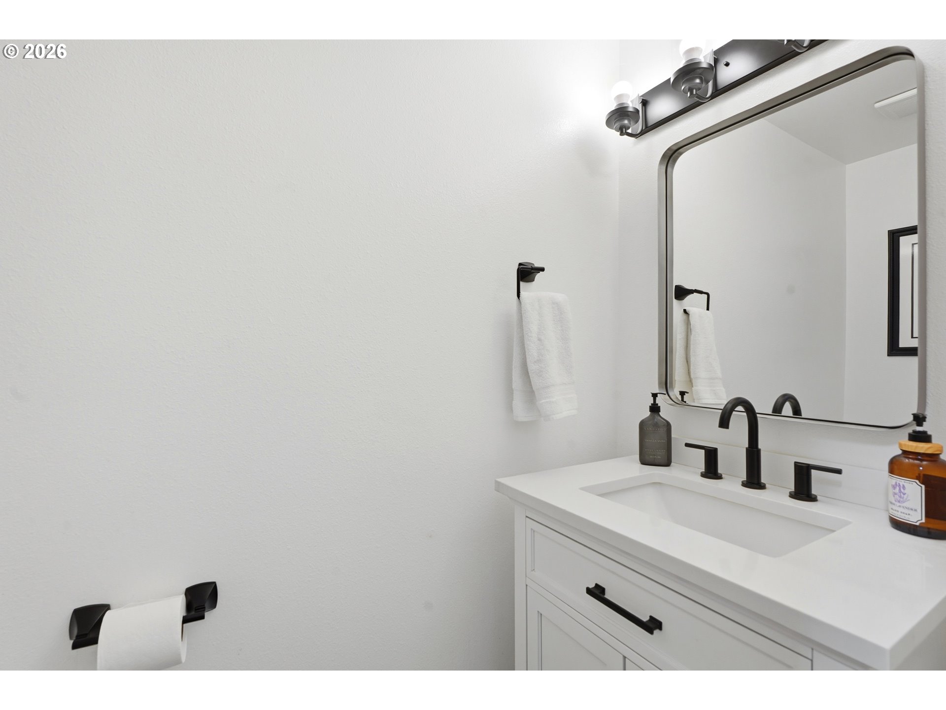 19702 Southeast 42nd Street Camas, WA 98607 - Photo 19 of 46 Bathroom
