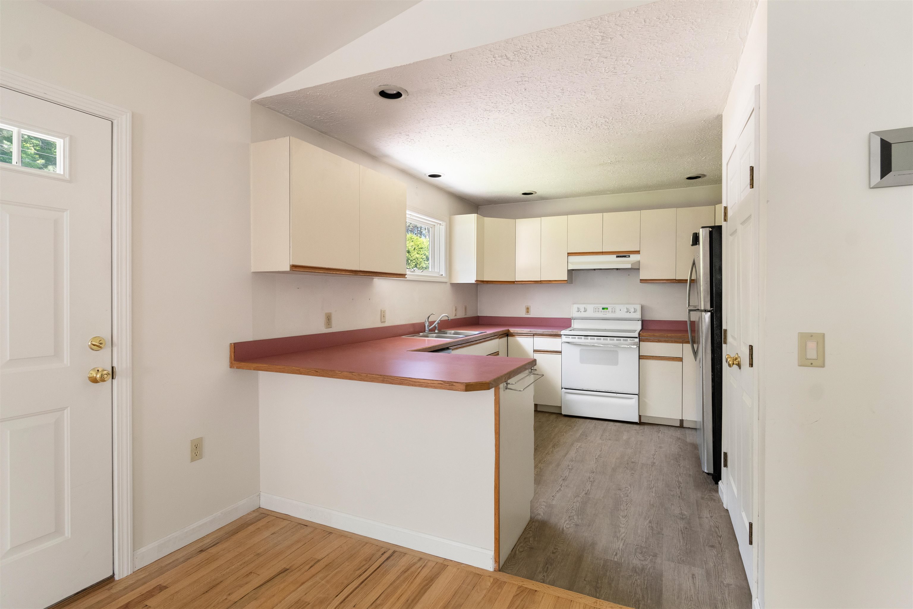 219 Cedar Drive Sheldon, VT 05483 - Photo 12 of 53
