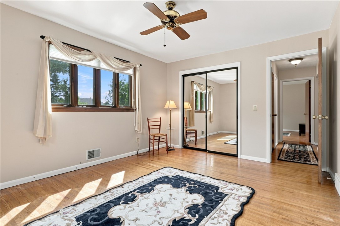 695 Embury Road Penfield, NY 14625 - Photo 21 of 39 2nd Level Bedroom No. 1