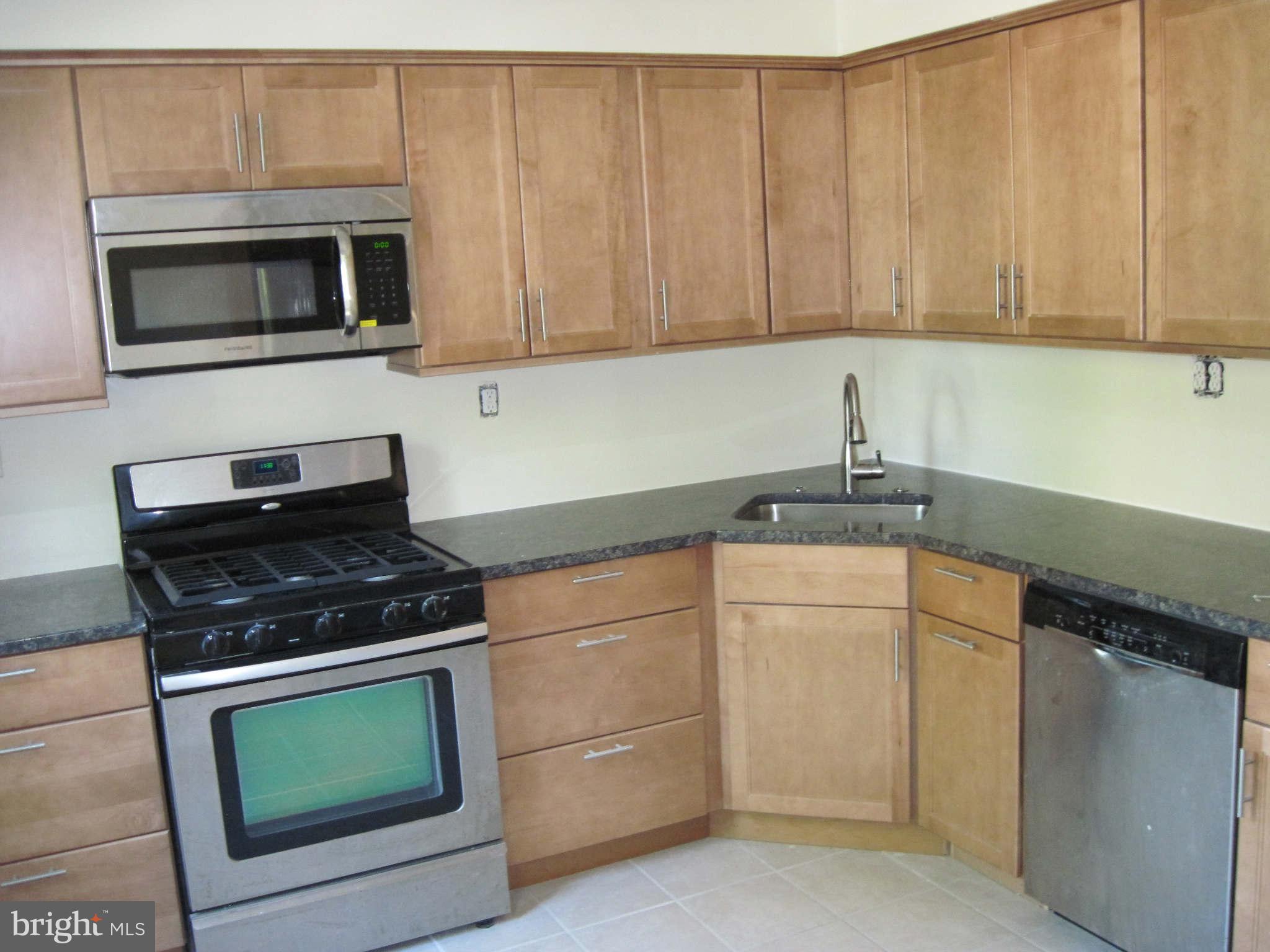 413 5th Street Northeast Washington, DC 20002 - Photo 2 of 21 Kitchen