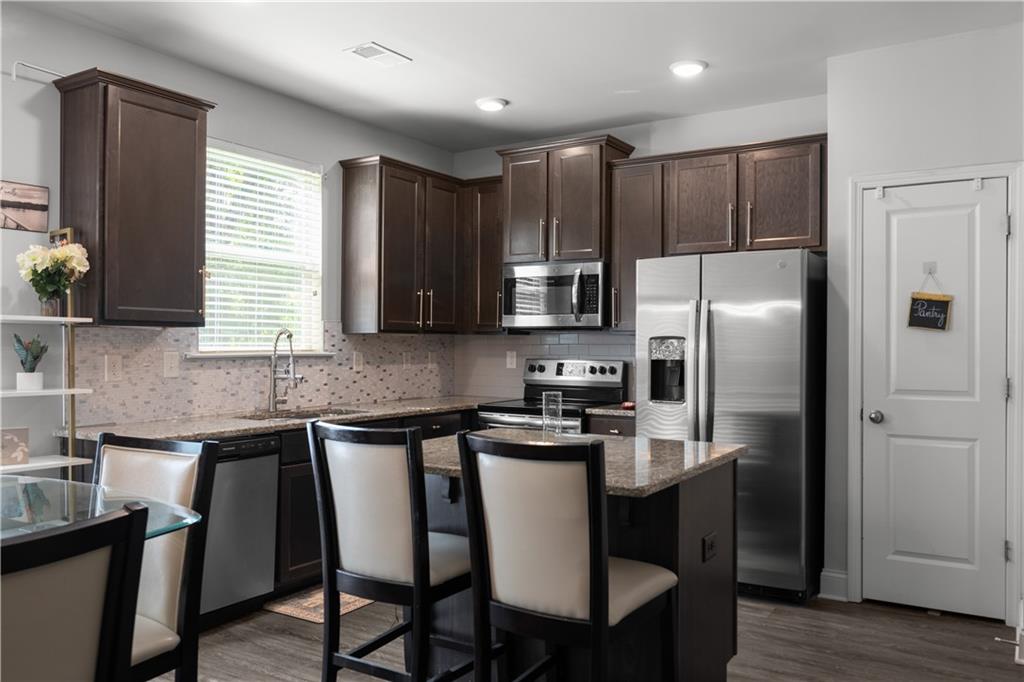 6260 Trickle Bend Atlanta, GA 30349 - Photo 17 of 43