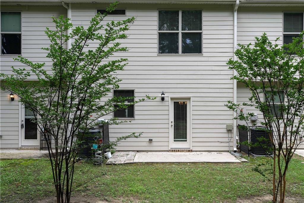 6260 Trickle Bend Atlanta, GA 30349 - Photo 42 of 43