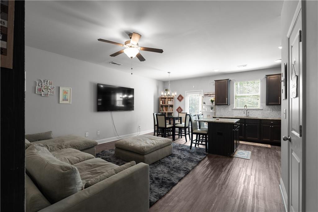 6260 Trickle Bend Atlanta, GA 30349 - Photo 9 of 43