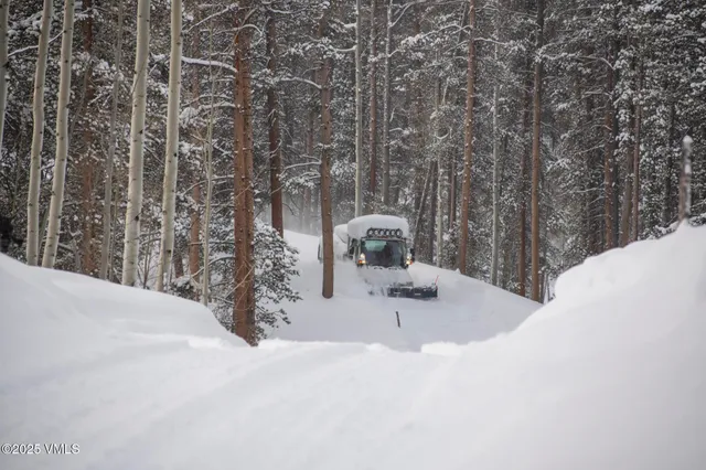 a view of an outdoor space and a yard