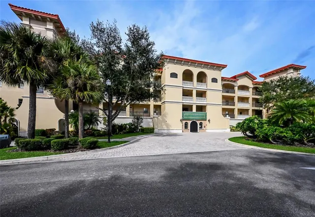 $499,000 | 7718 Lake Vista Court, Unit 201, Lakewood Ranch, FL 34202