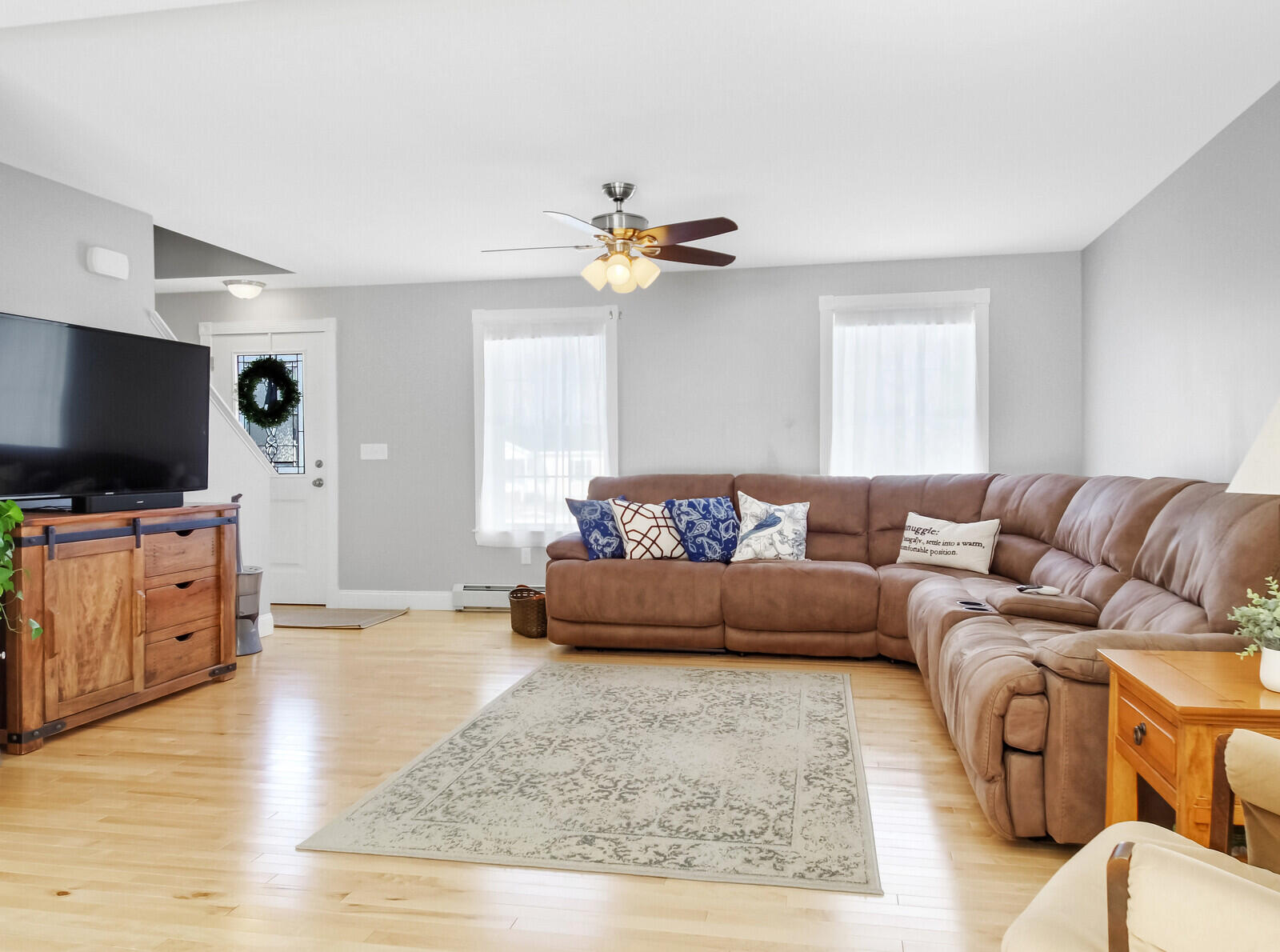 62 Richard Road Sidney, ME 04330 - Photo 18 of 47 Living room