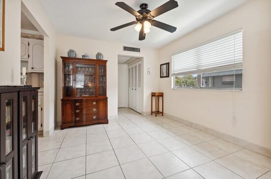 666 Flanders North Delray Beach, FL 33484 - Photo 10 of 20 viewer_2