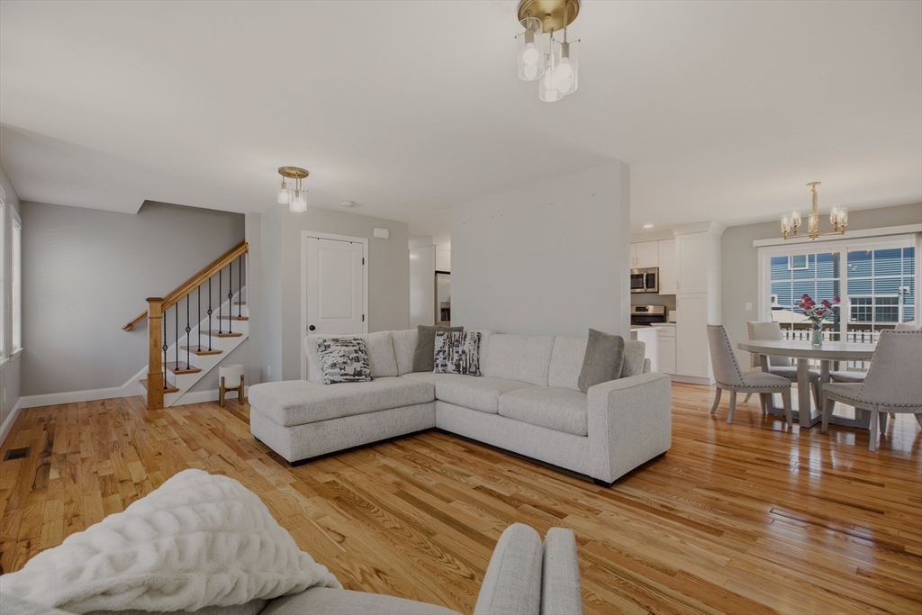 8 Princeton Circle Fall River, MA 02724 - Photo 16 of 41