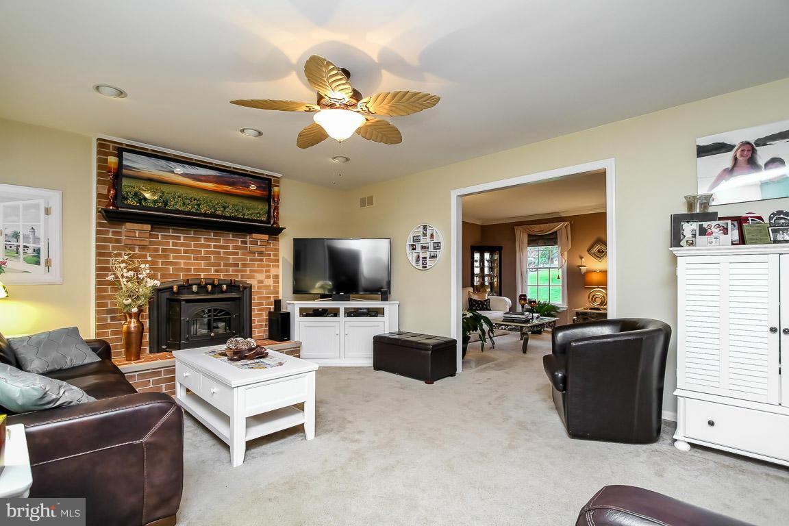 2702 Pemberton Ridge Baldwin, MD 21013 - Photo 11 of 30 Family Room