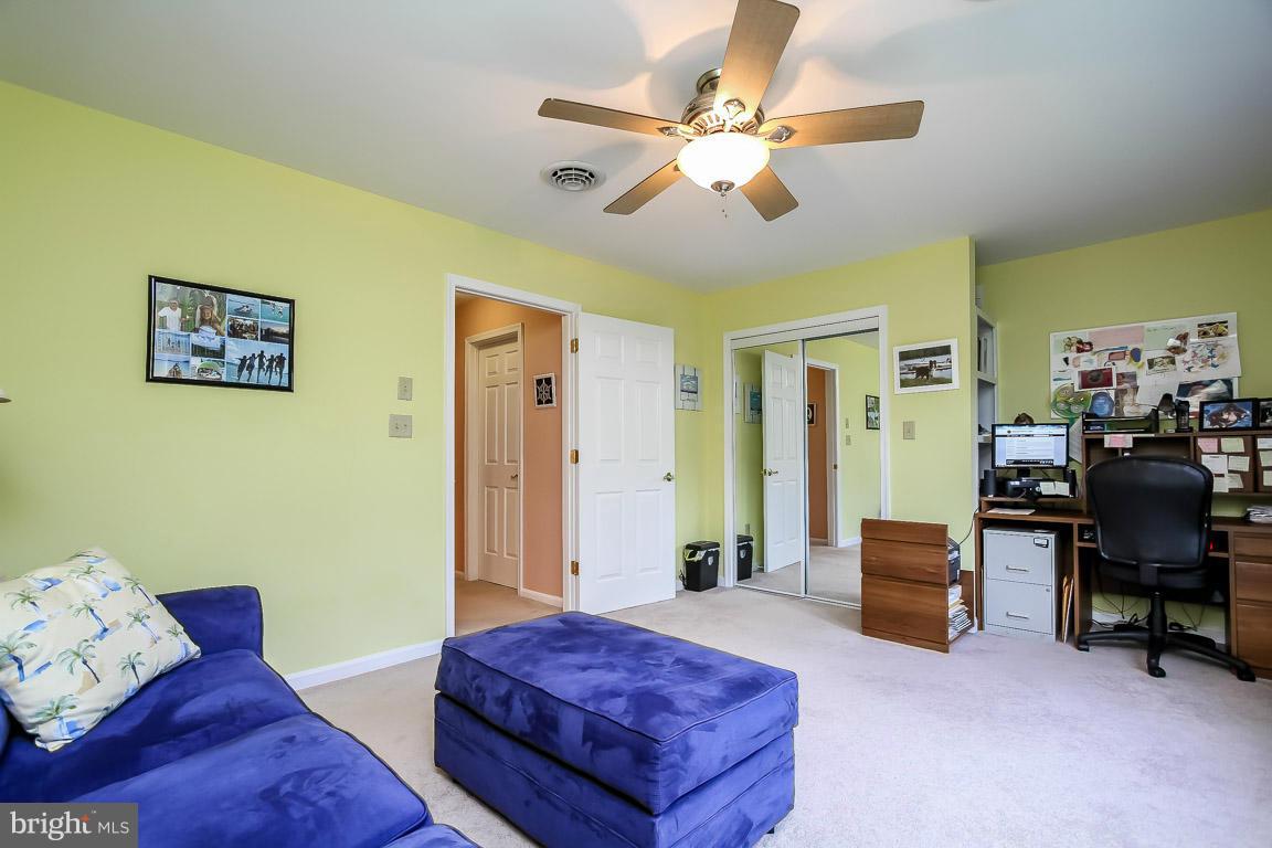 2702 Pemberton Ridge Baldwin, MD 21013 - Photo 23 of 30 Large Sitting Room off of Master Bedroom
