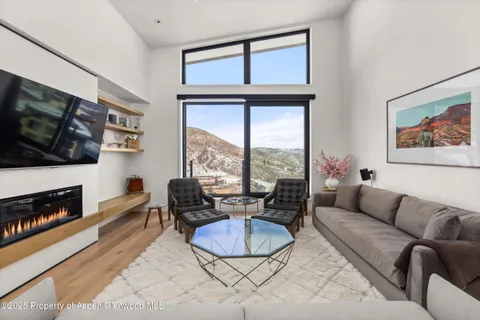 $4,395,000 | 119 Wood Road, Unit 604, Snowmass Village, CO 81615