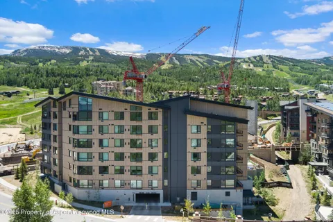 $4,395,000 | 119 Wood Road, Unit 604, Snowmass Village, CO 81615